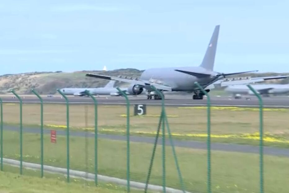 Dois aviões de repatriamento de portugueses já saíram da zona de conflito, um vindo do Dubai e outro do Catar