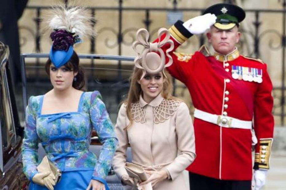 Princesas Beatrice e Eugenie afastadas de atividades da monarquia por William