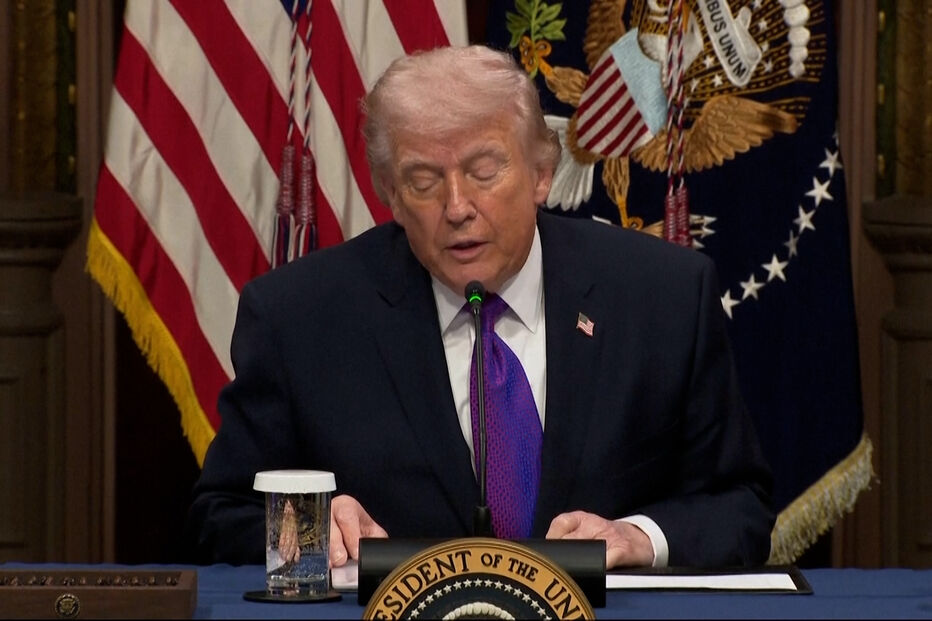 Trump dá nota 15 em 10 à prestação dos EUA na guerra com o Irão 