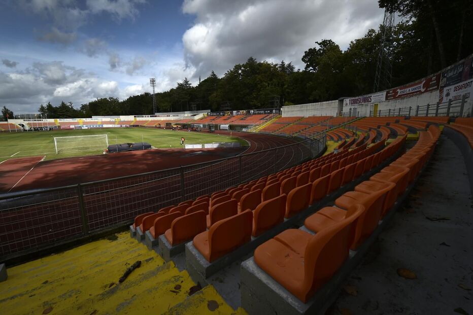 Estádio Municipal do Fontelo pronto para jogos da I Liga em Viseu