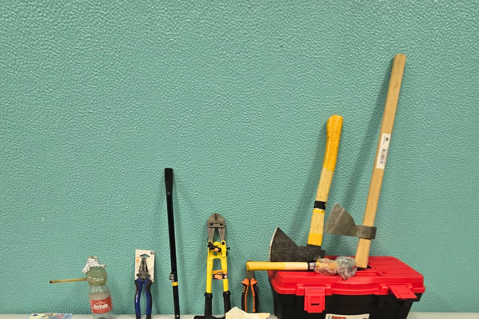 PSP Bragança detém homem por tráfico de droga, após tentativa de fuga.
