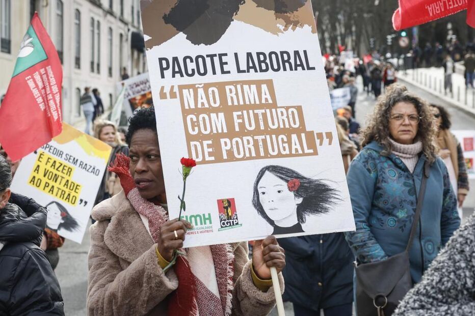 CGTP manifesta-se em Lisboa pela igualdade entre mulheres e homens
