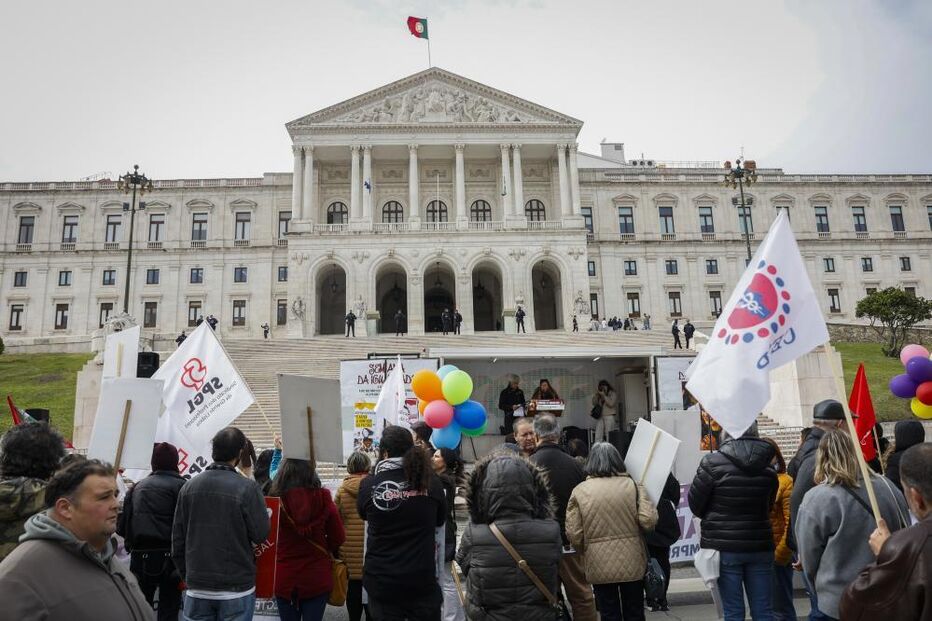 CGTP manifesta-se em Lisboa pela igualdade entre mulheres e homens