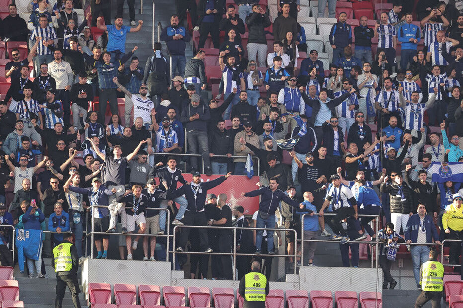Adeptos do FC Porto na Luz