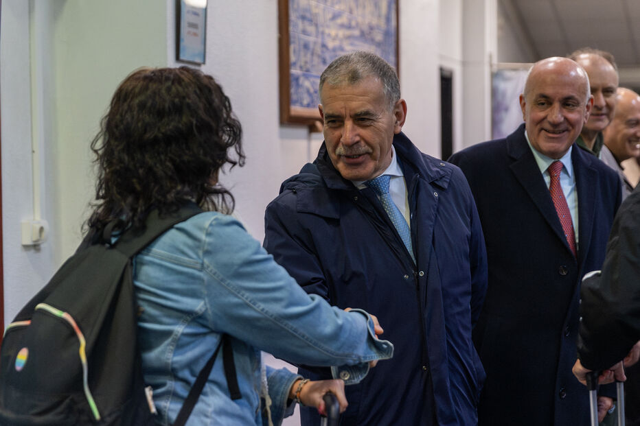 Voo militar de repatriamento com 61 passageiros, incluindo 54 portugueses, já chegou a Lisboa