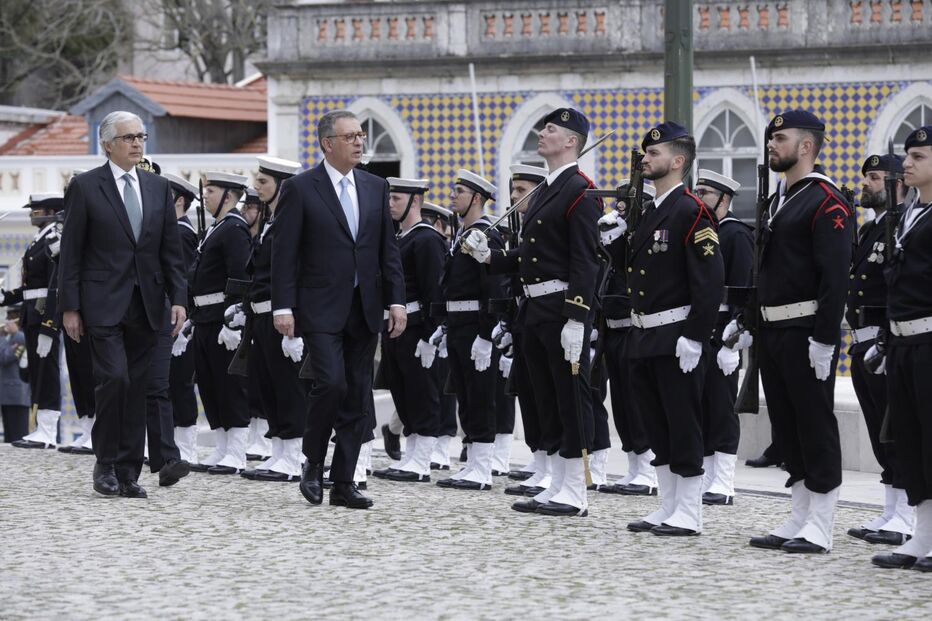 António José Seguro em vistoria às Forças Armadas