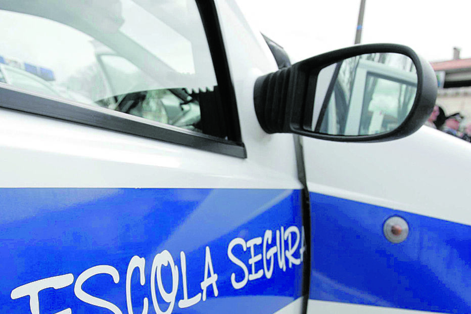 Aluno leva faca para escola para se defender de bullying