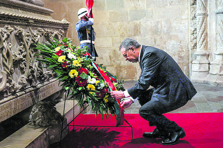 Marcelo Rebelo de Sousa toma posse em Belém, apelando à estabilidade e ao interesse nacional