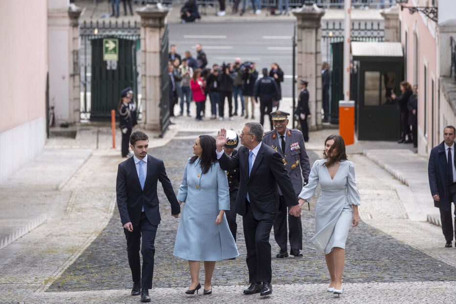 António José Seguro com família no Mosteiro dos Jerónimos, em Belém