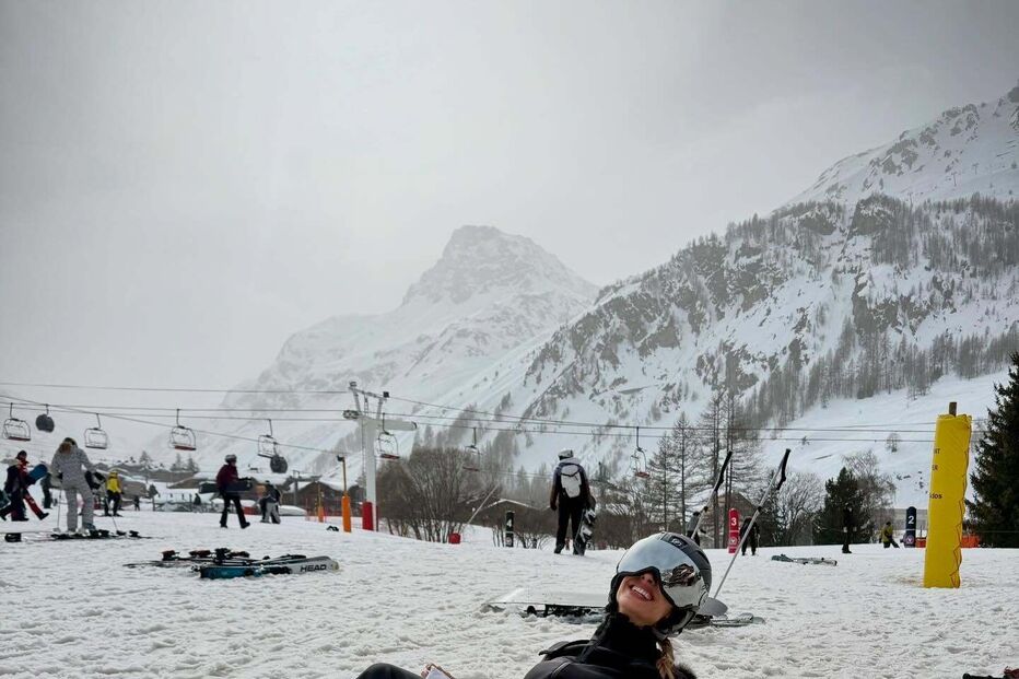 Mariana Monteiro desfruta da neve com Bruno Gonçalves após férias no Brasil