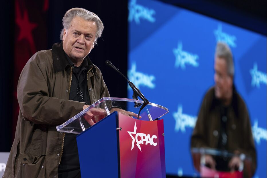 Steve Bannon discursa no CPAC num evento recente