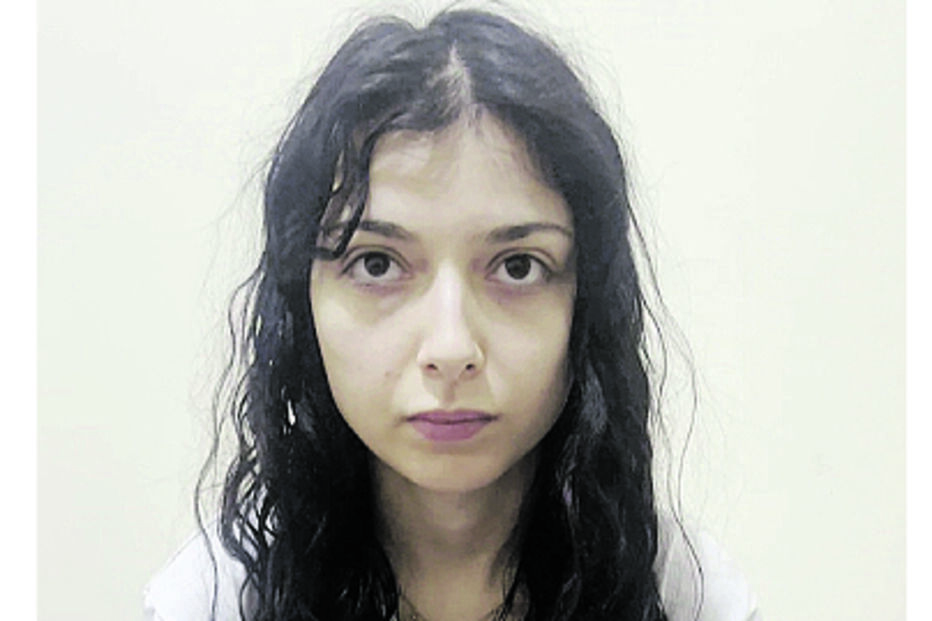 Extradição de enfermeira condenada por homicídio no Algarve aguarda processo na Indonésia