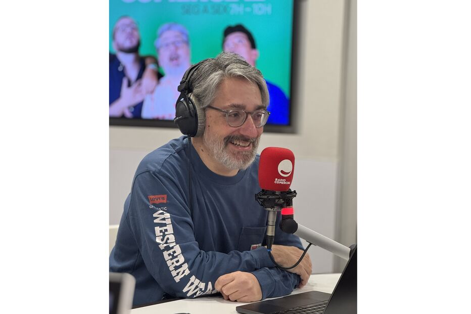 Nuno Markl emociona-se no regresso à Rádio Comercial, no aniversário da estação