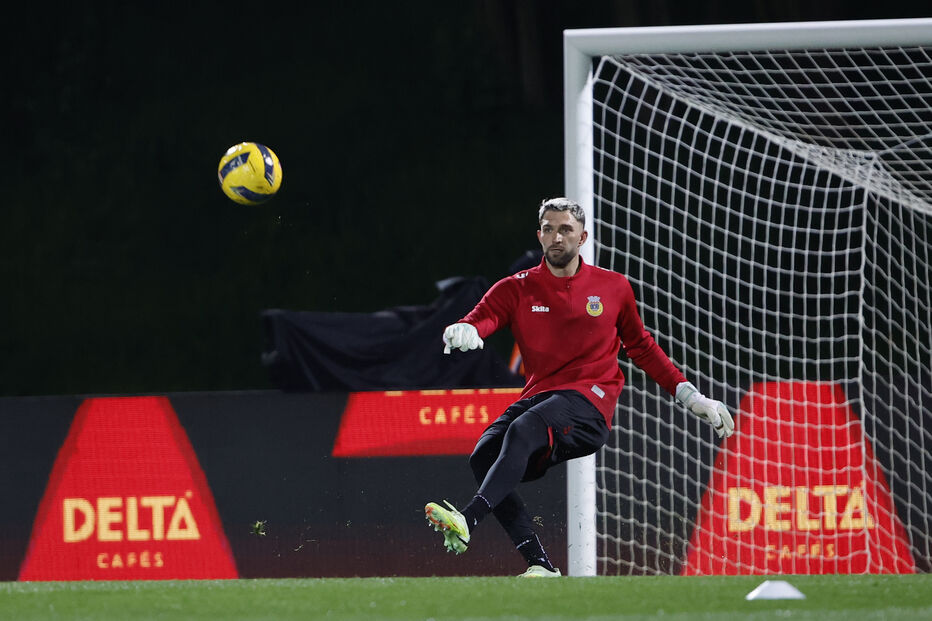 Guarda-redes do Benfica prepara jogo contra o Arouca na 26ª jornada