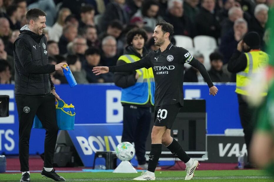Bernardo Silva celebra golo num jogo do Manchester City