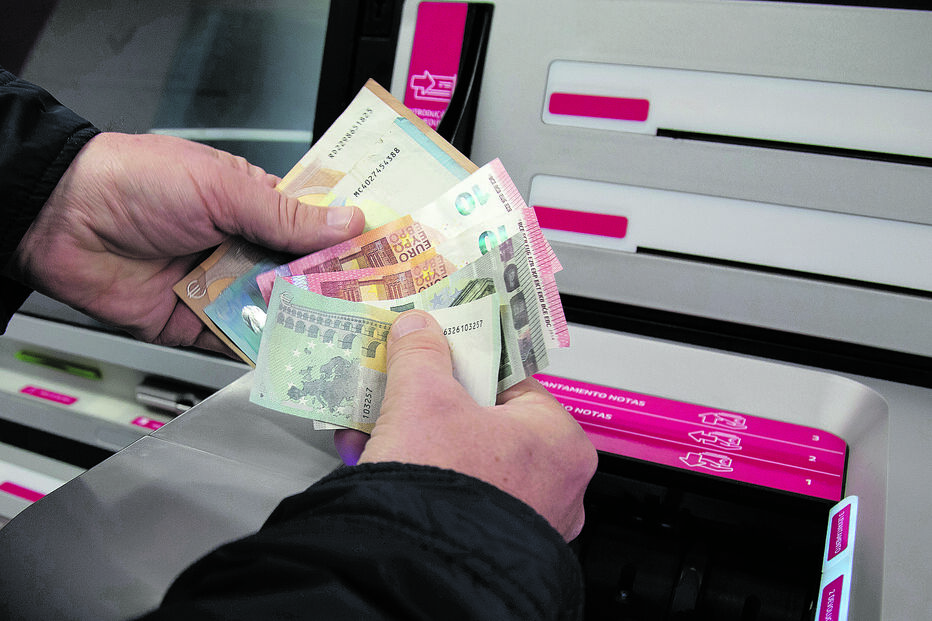 Evolução da taxa Euribor a três meses dita remuneração do aforro