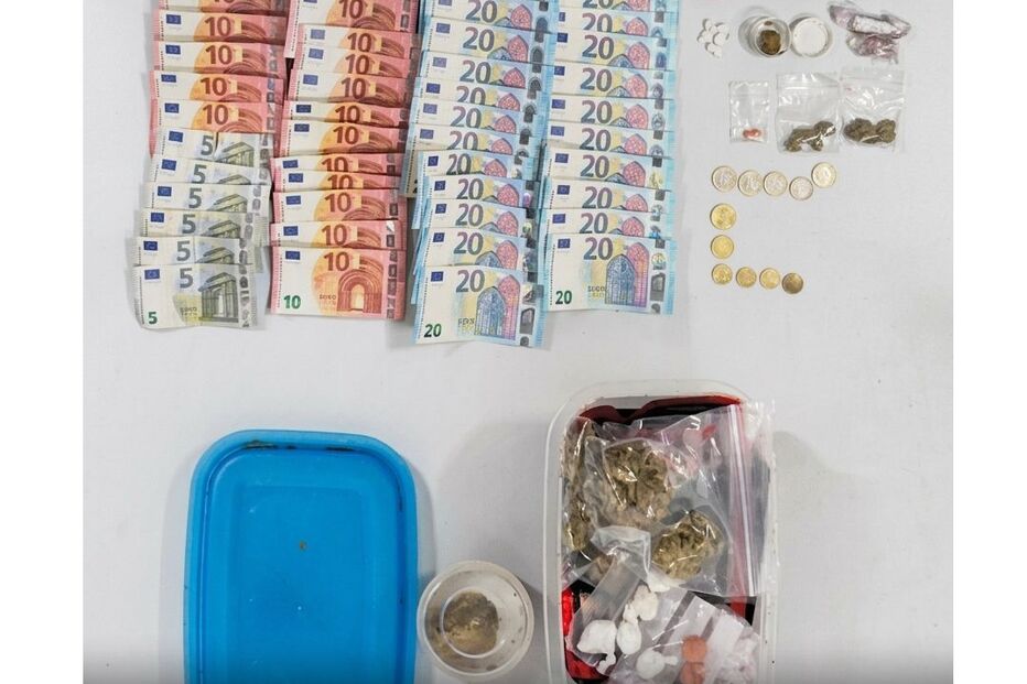 Apreensão de dinheiro e estupefacientes pela Polícia de Segurança Pública