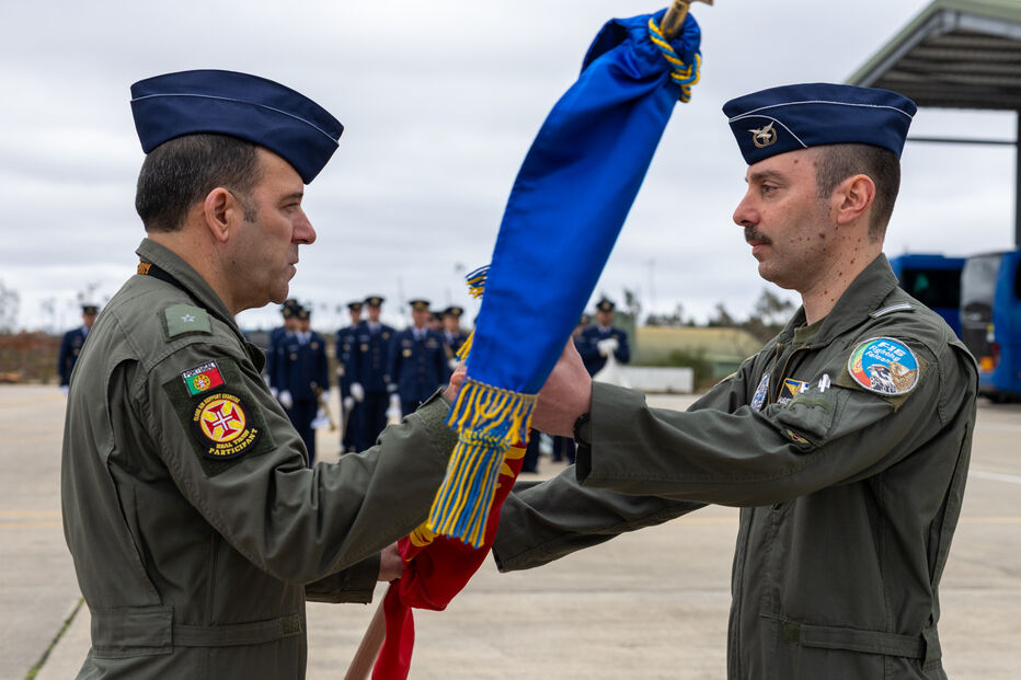 Entrega do Estandarte Nacional em Monte Real