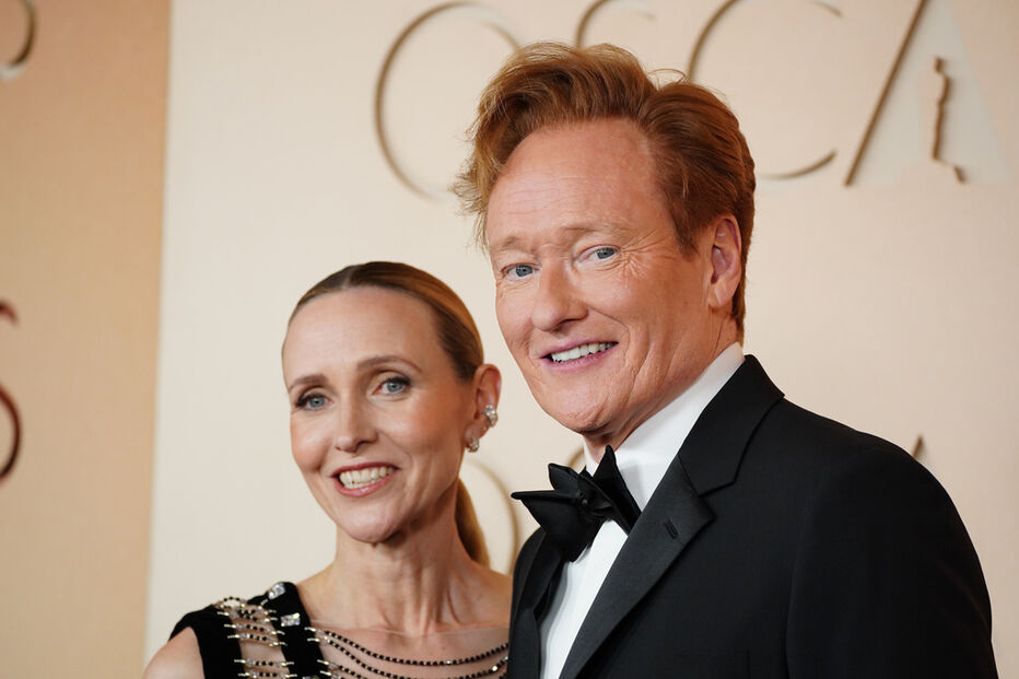 Conan O'Brien e a mulher Liza Powel O'Brien
