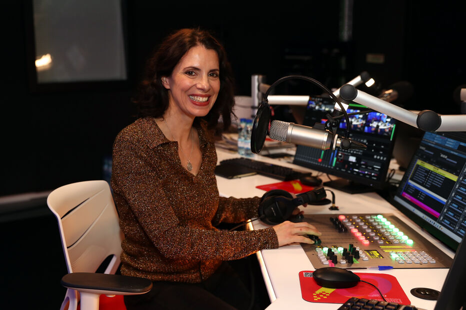 Ana Pinto, voz da Media Livre, anima projeto inédito em Portugal