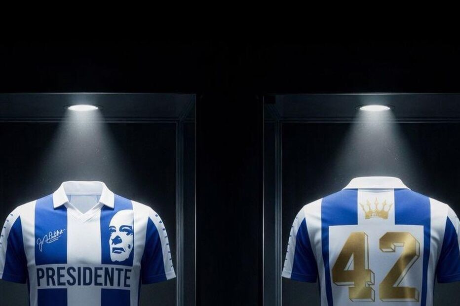 Camisola do Presidente, alusiva a Pinto da Costa, à venda