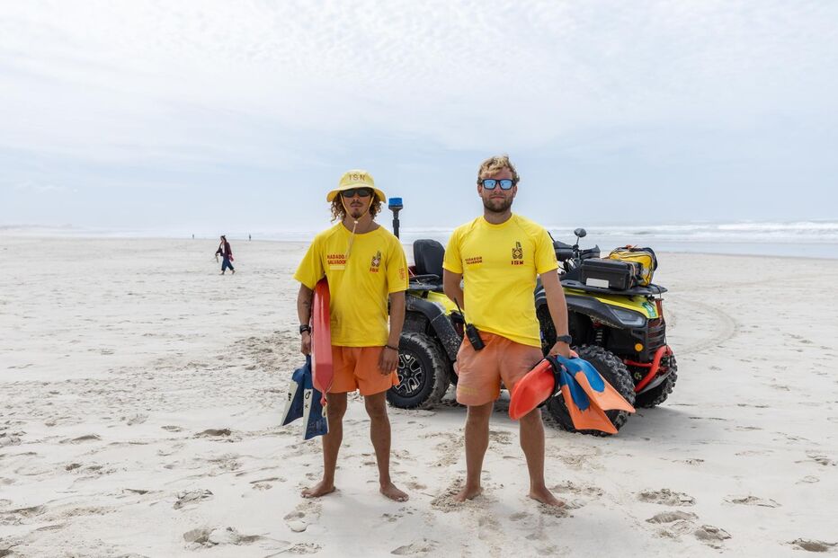  Tiago Peixoto e Tomás Reis 