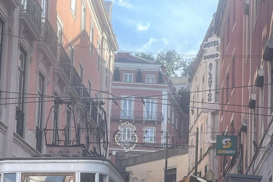 Morreram 16 pessoas no Elevador da Glória