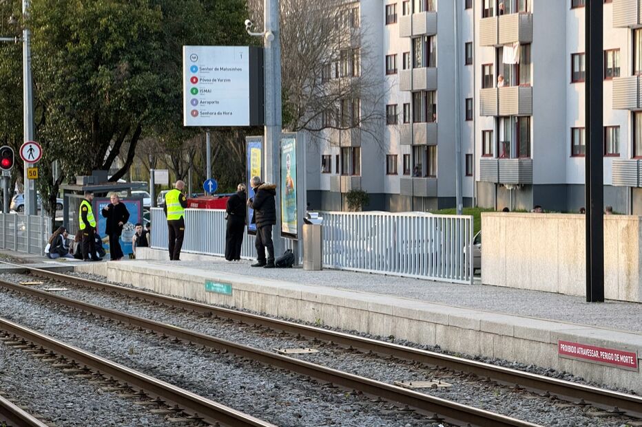 Tenta assaltar e usa gás pimenta no metro do Porto
