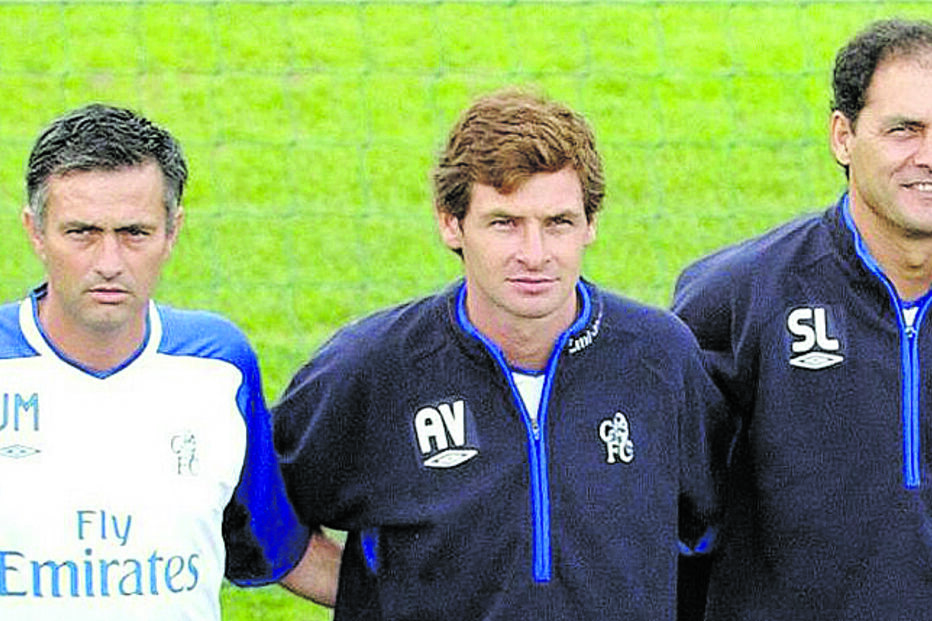 Silvino Louro com José Mourinho e  André  Villas-Boas na equipa técnica do Chelsea