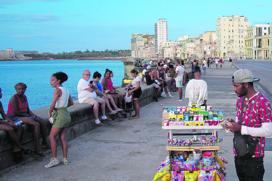 Bloquei importo pelos EUA mergulhou Cuba numa severa crise energética
