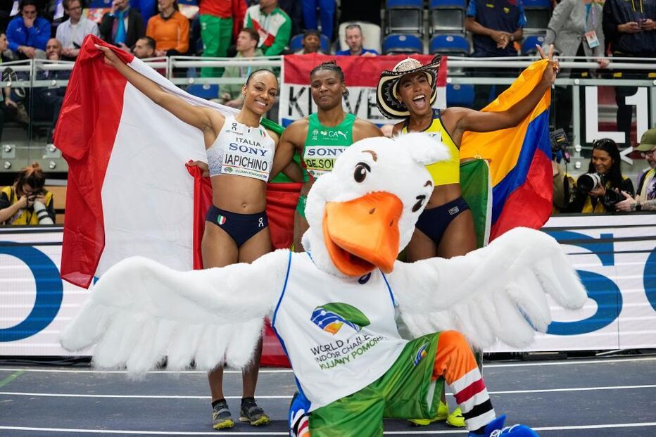 Agate Sousa campeã do salto em comprimento