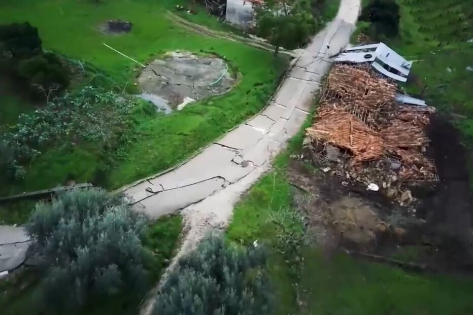 População afetada pelas tempestades continua sem receber apoios do Governo