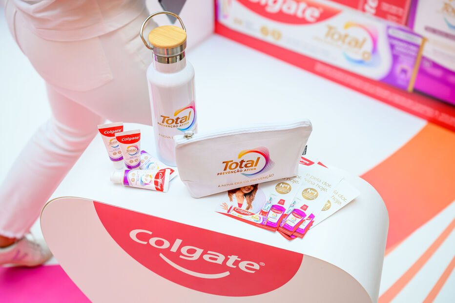 Colgate alerta para prevenção da saúde oral com rastreios gratuitos no Colombo