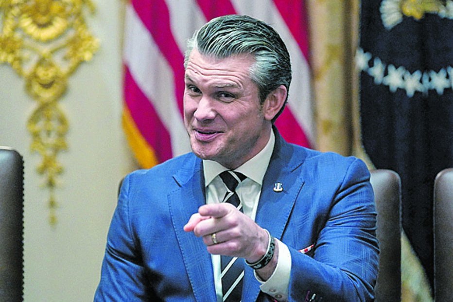 O secretário da Defesa dos EUA, Pete Hegseth, tem várias opções em cima da mesa para atacar o Irão se as negociações fracassarem