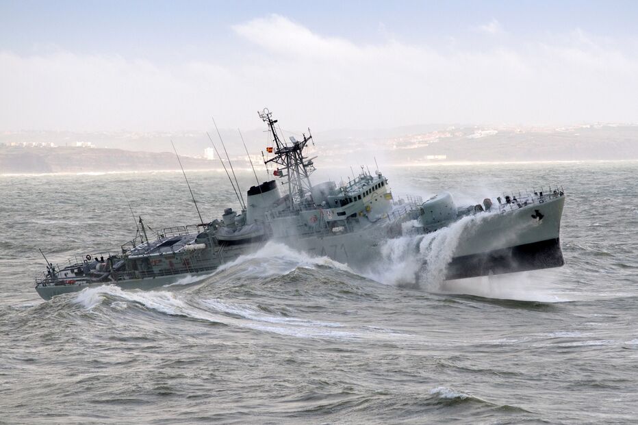 A António Enes numa foto icónica de 2010 à saída para uma missão de busca e salvamento em Peniche