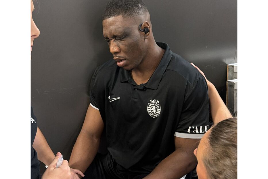 Jogadores precisaram de ser assistidos