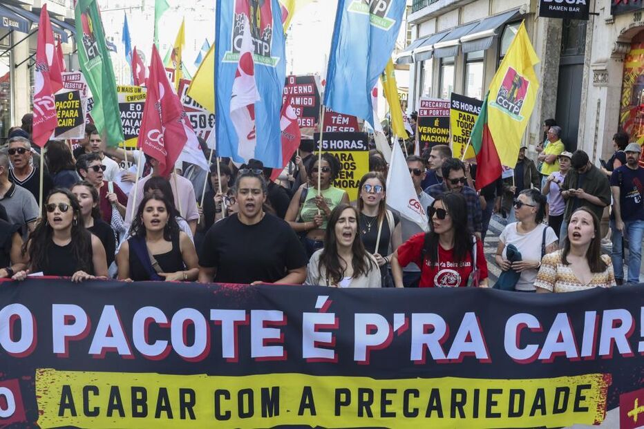 Manifestação nacional de jovens trabalhadores, convocada pela Interjovem que desfilou no percurso entre a Praça da Figueira e o Campo das Cebolas, em Lisboa