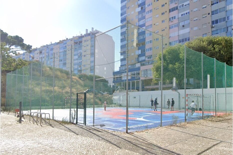 Jovem mata adversário com foice em jogo de futebol em Almada