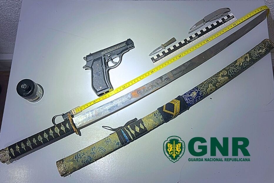 GNR apreende arma e facas após ameaças na Moita
