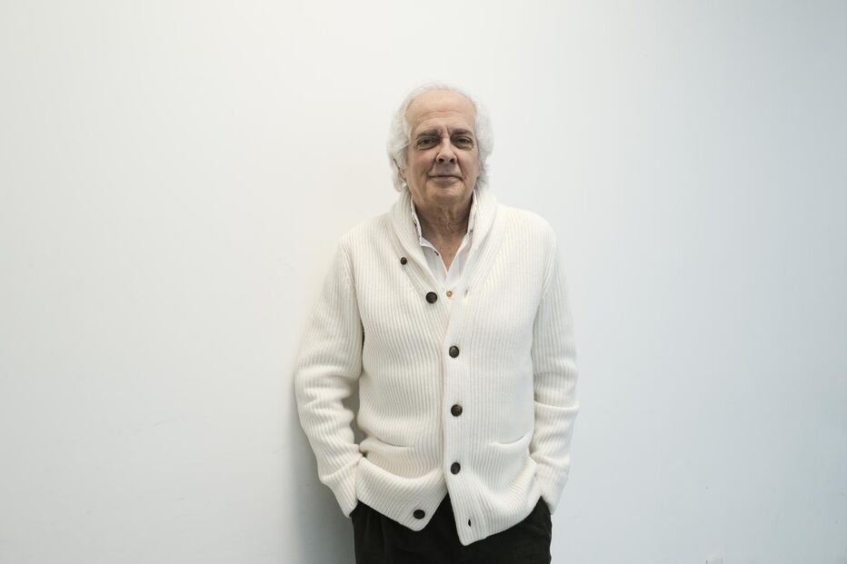 Tozé Brito fala sobre a sua carreira e experiência na Correio da Manhã Rádio