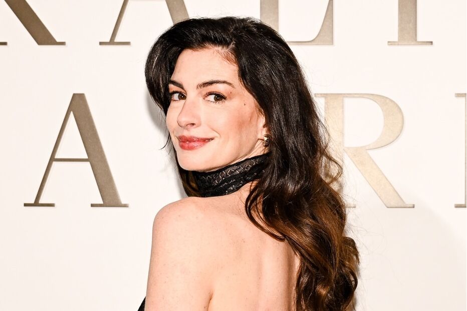 Anne Hathaway fala sobre dismorfia corporal em entrevista