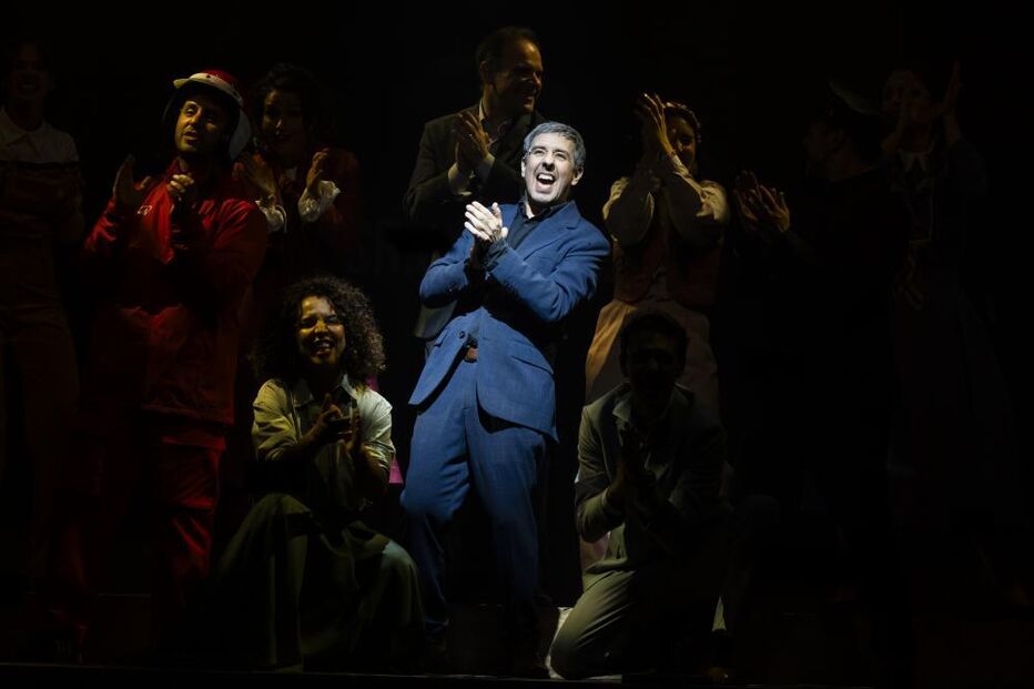 Manuel Marques protagoniza peça no Teatro Tivoli, com uma hora e meia de risos