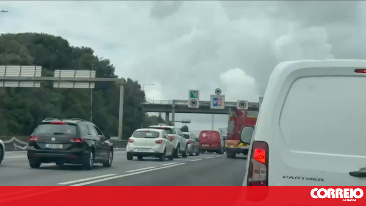 Passing fire engine extinguishes car fire