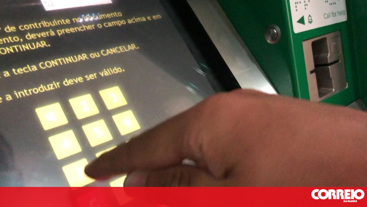 Caught buying transport passes with a stolen card