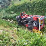 Camião dos Bombeiros de Arruda dos Vinhos cai a curso de água