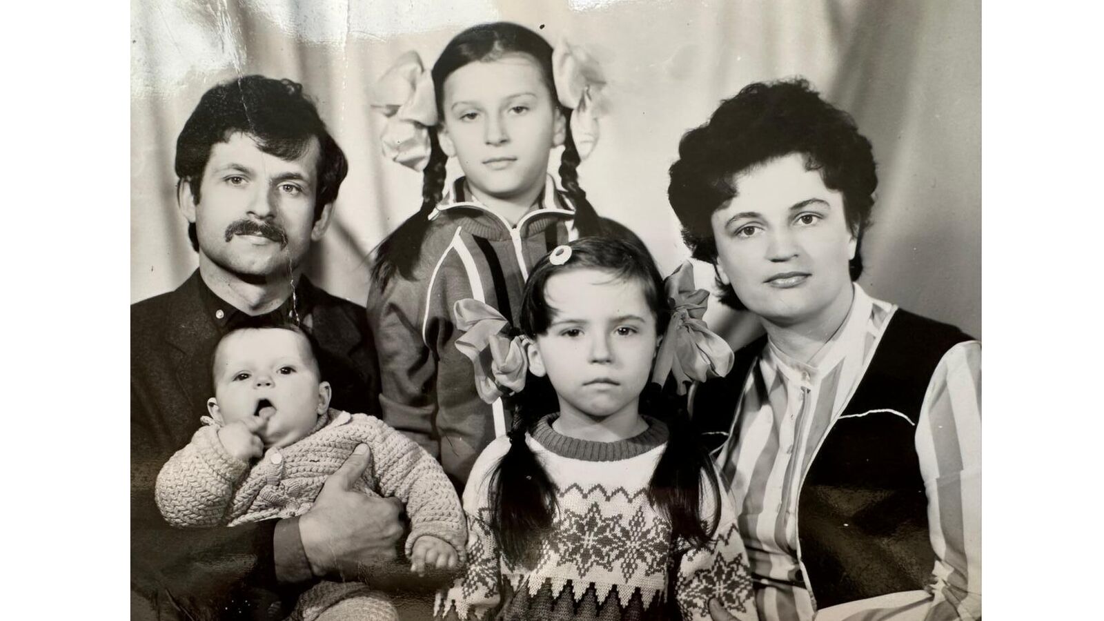 Olga com os pais e a irmã em Pripyat, duas semanas antes do acidente