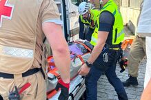 Idosa caiu em casa e teve que ser retirada pela janela