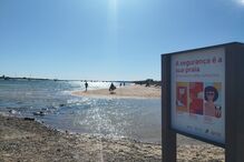 'Cheiro' a verão nas praias do Algarve esconde perigos no mar