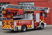 Vento forte arranca telhado do quartel dos Bombeiros de São Brás de Alportel