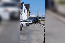 Granada sem carga explosiva atirada para dentro de carro em Olhão 